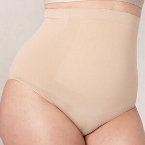 Shapermint Essentials All Day Every Day High-Waisted Shaper Panty | M/L